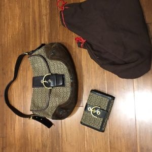 Coach purse and wallet